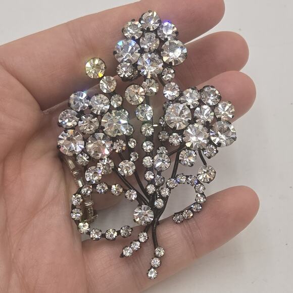 Vintage Huge Very Sparkly Austrian Crystal Clear Flower Spray Brooch Japanned - Picture 1 of 7